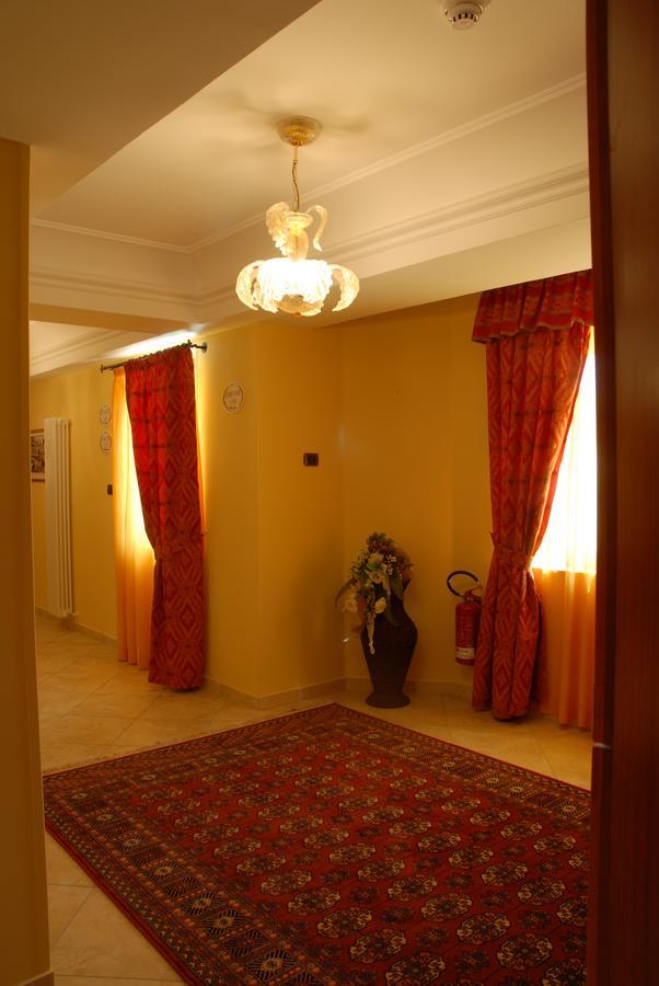 Hotel Duca Di Calabria Serra San Bruno Exterior foto